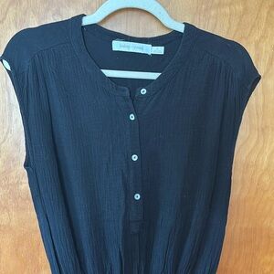 Black Sleeveless Button-Up Dress